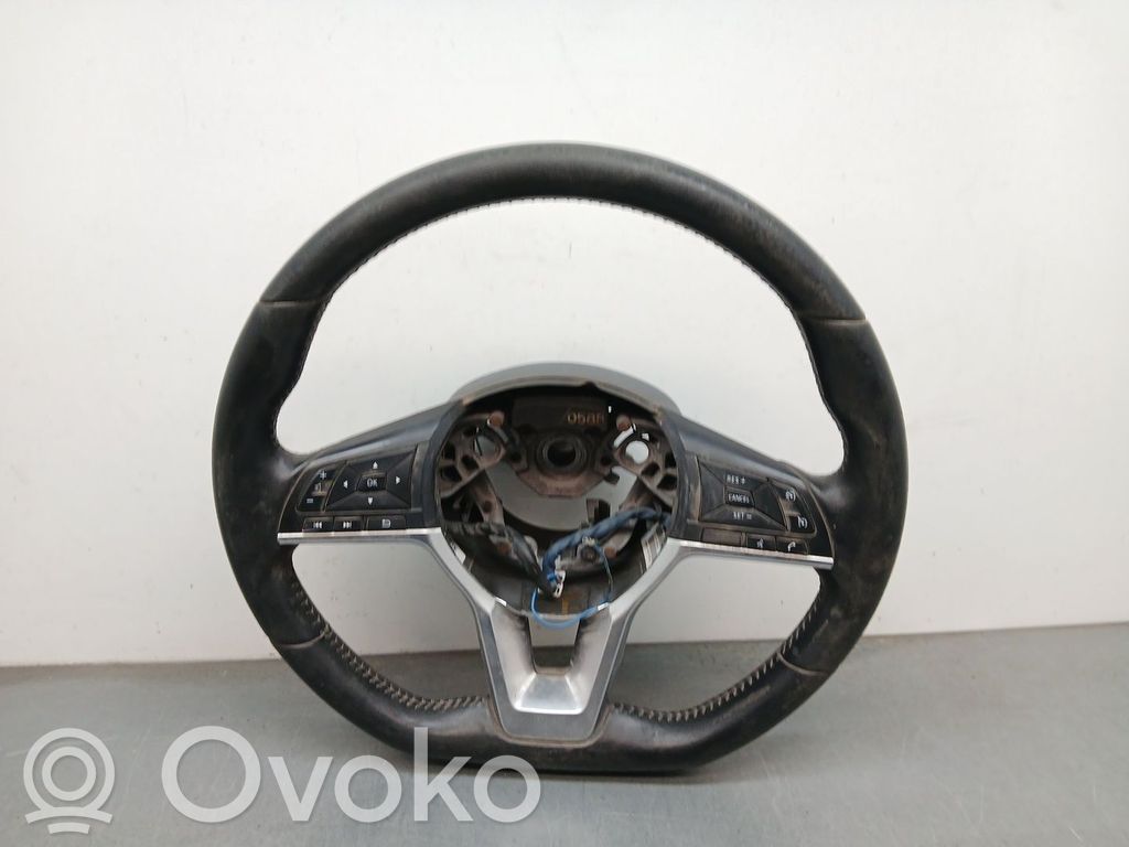 Nissan Qashqai Ohjauspyörä 