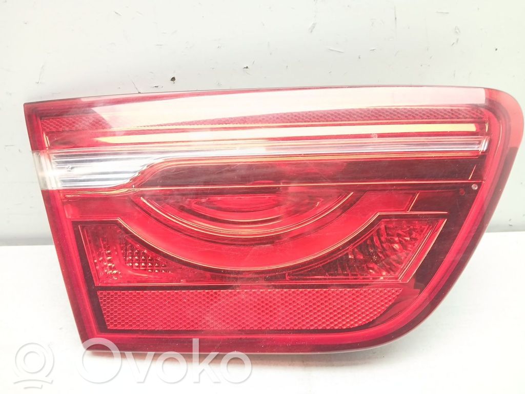 Jaguar XE Lampă spate în caroserie 