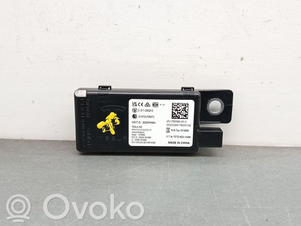 Tesla Model 3 Engine control unit/module 