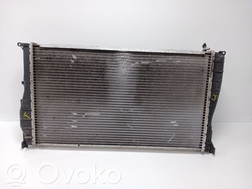 BMW 3 E90 E91 Dzesēšanas šķidruma radiators 