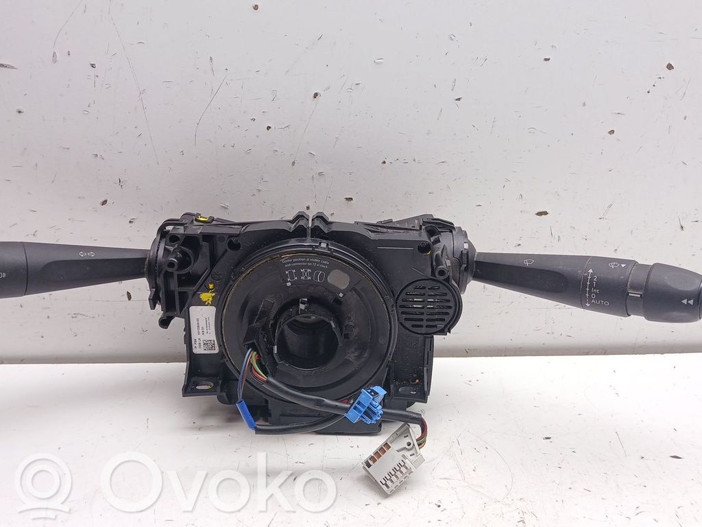 Opel Vivaro Daudzfunkciju vadības slēdzis / poga 