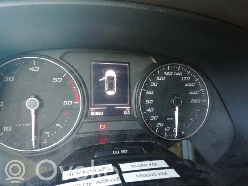 Seat Leon (5F) Speedometer (instrument cluster) 