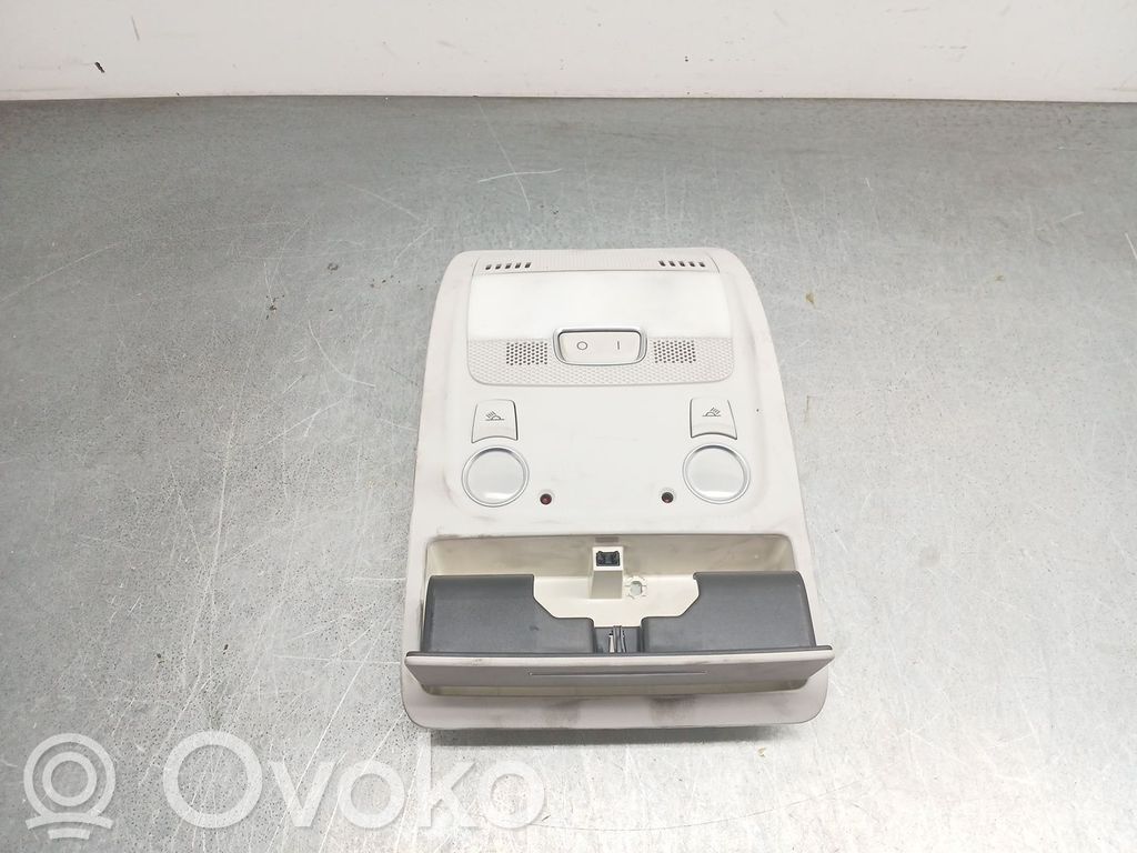 Otras luces interiores   8T0947135B