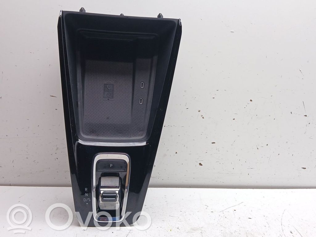Skoda Octavia Mk4 Manetă schimbător viteze 