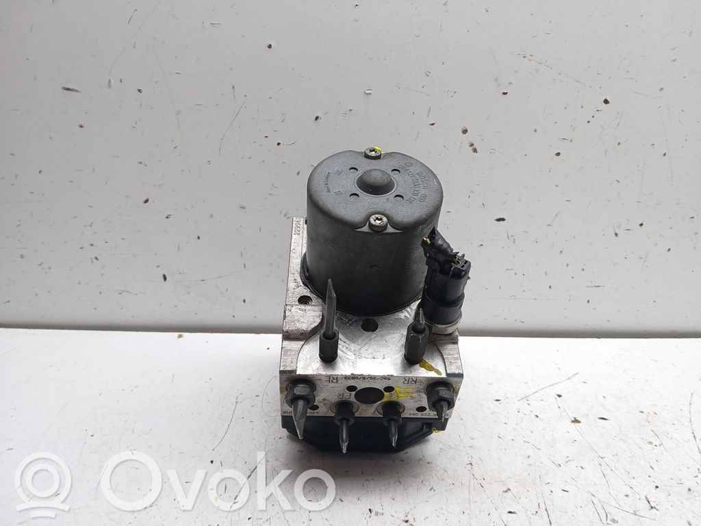 Toyota Corolla Verso E121 ABS-pumppu 