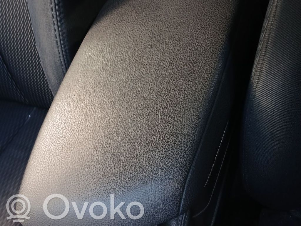 Armrest   923014318
