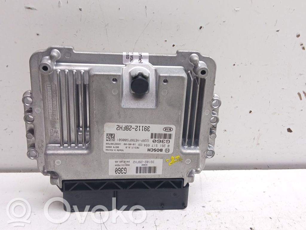 KIA Carens III Engine control unit/module 