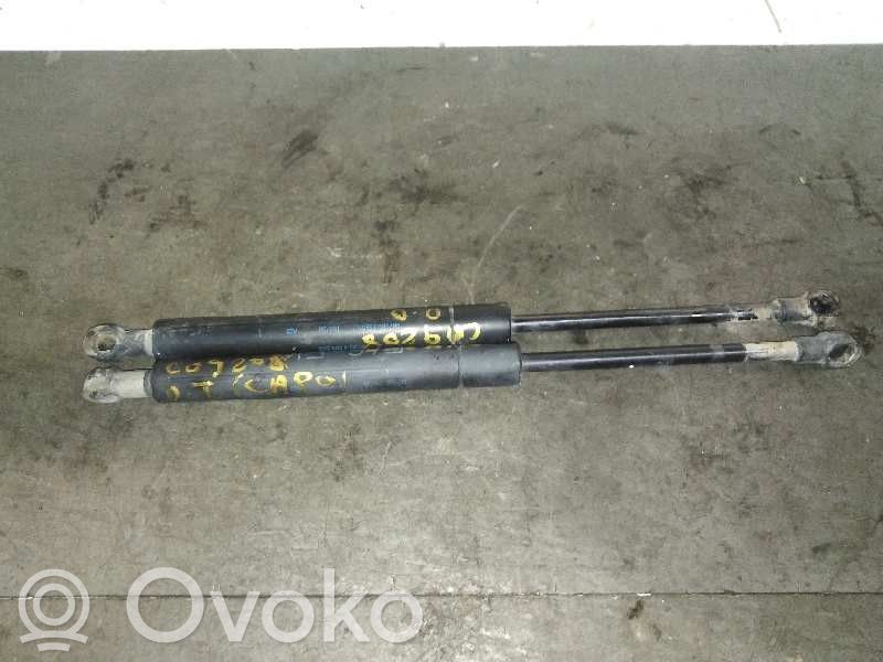 BMW 3 E46 Amortizatorius variklio dangčio 