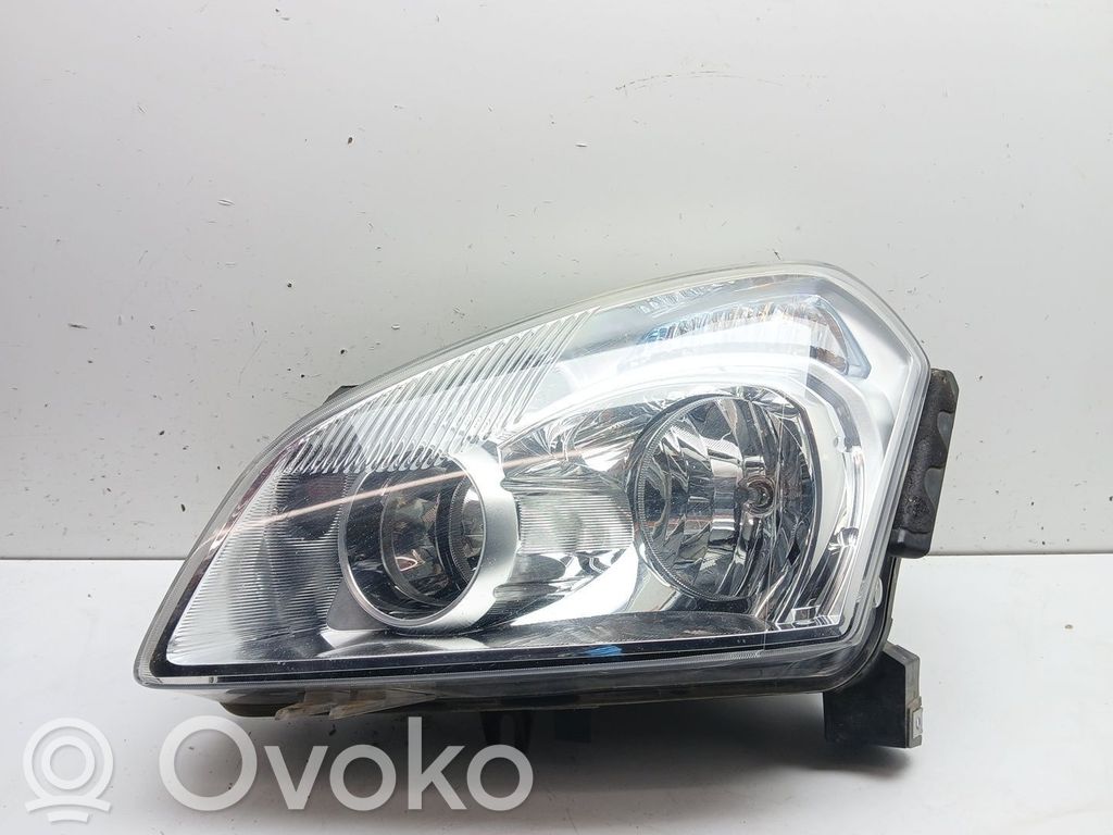 Nissan Qashqai+2 Faro/fanale