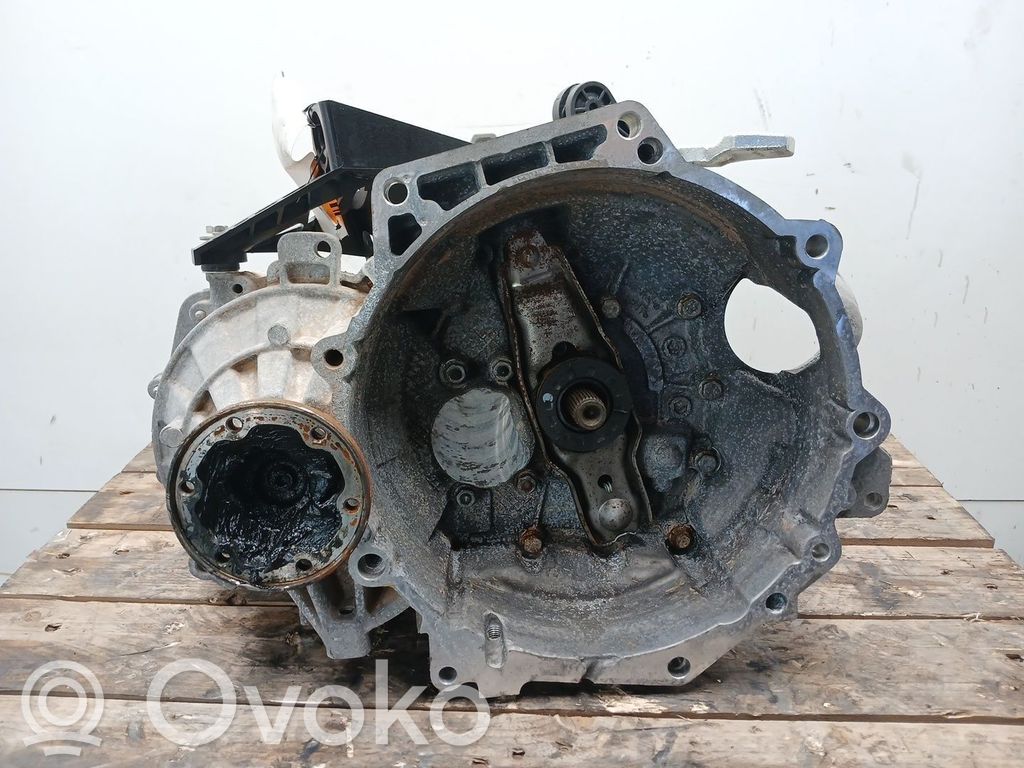 Volkswagen Polo VI Manual 5 speed gearbox 