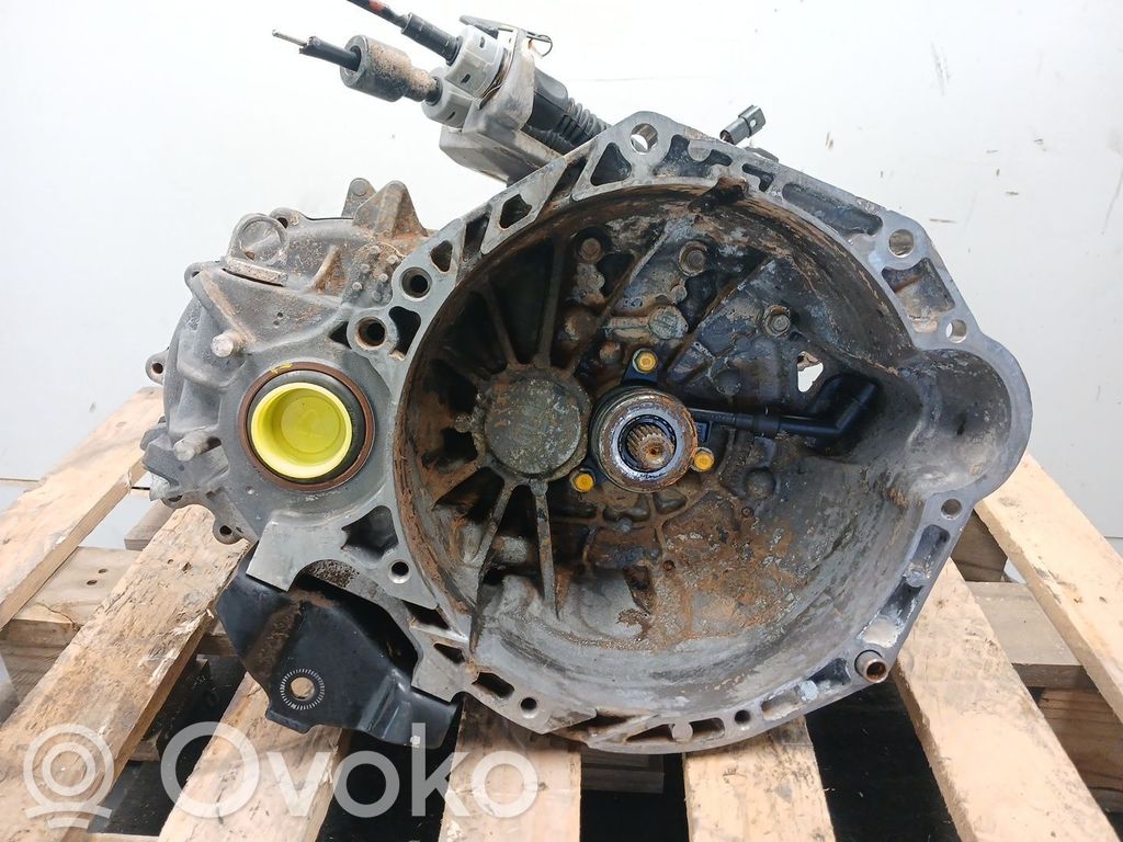 Manualna 5-biegowa skrzynia biegów   ZG27KJ,22000KM,MANUAL6V