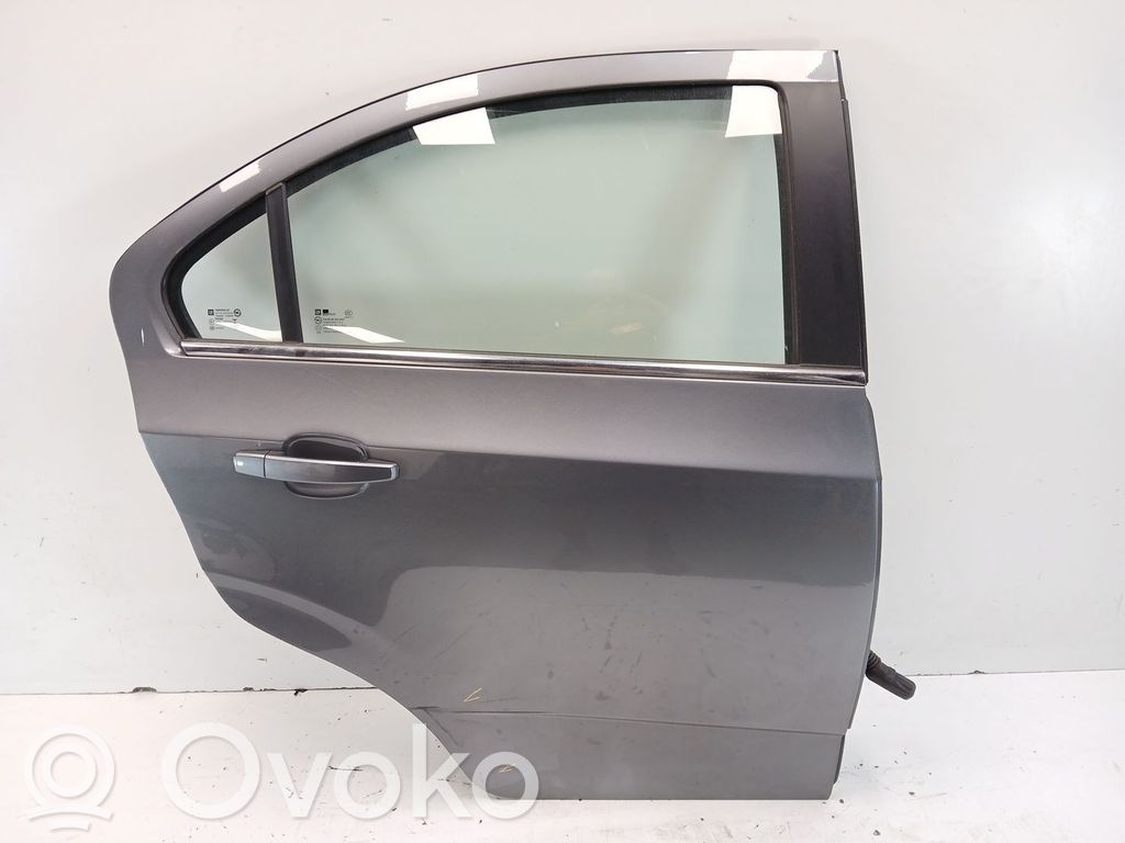 Chevrolet Aveo Puerta trasera 