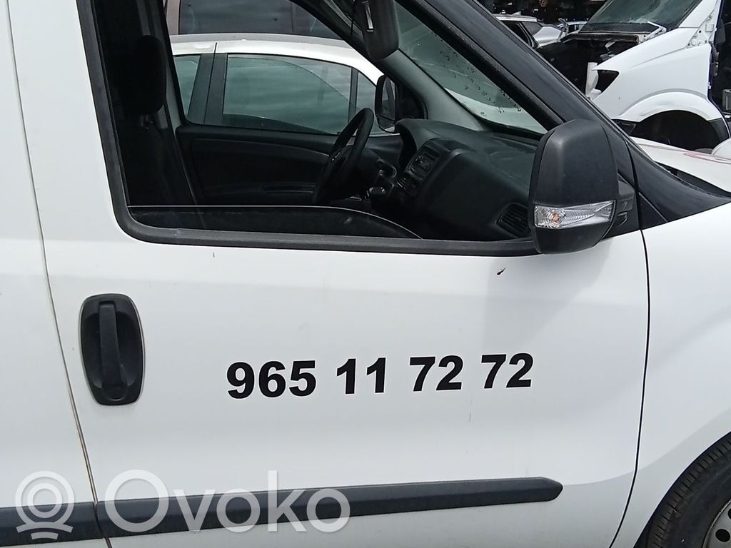 Opel Combo D Priekinės durys 