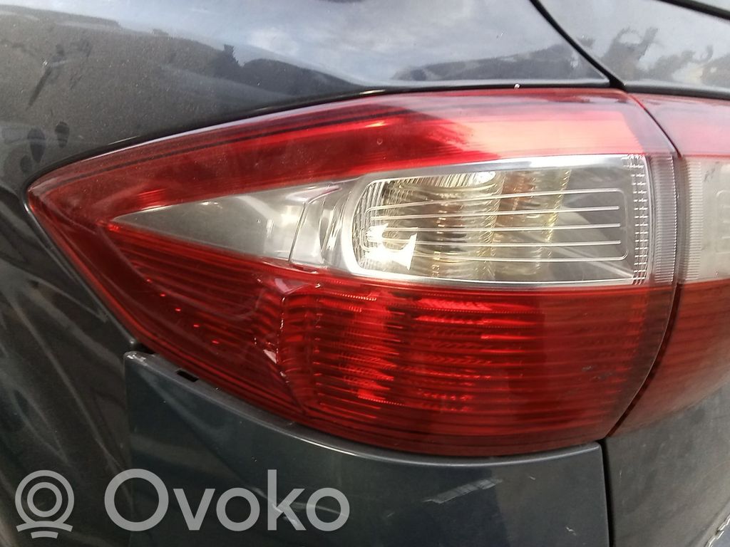 Ford C-MAX II Luz trasera/de freno