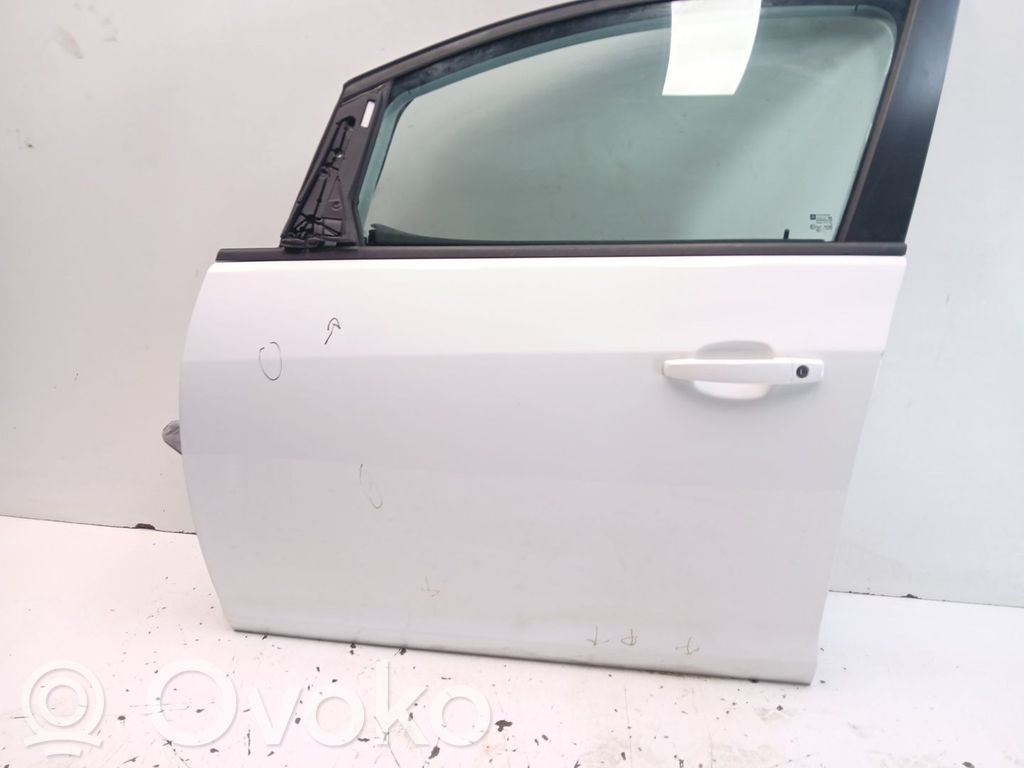 Opel Astra J Ușă față 