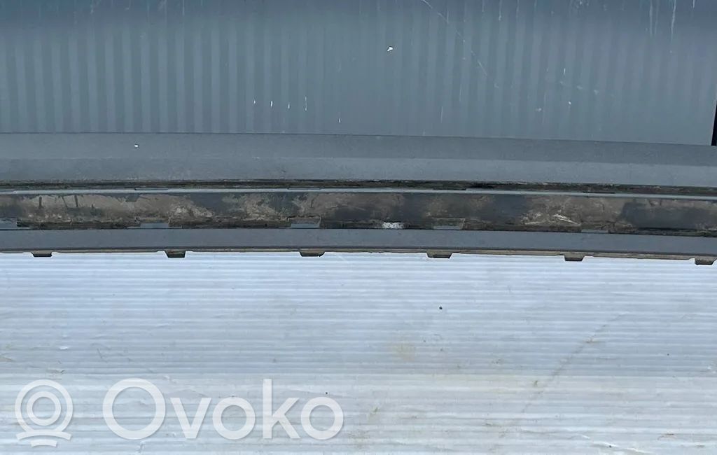 Audi Q2 - Moldura inferior del parachoques trasero 