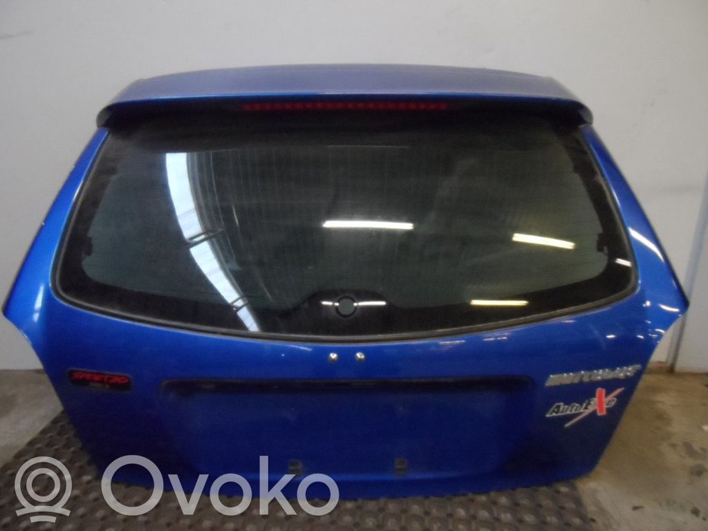 Mazda 323 F Galinis dangtis (bagažinės) 