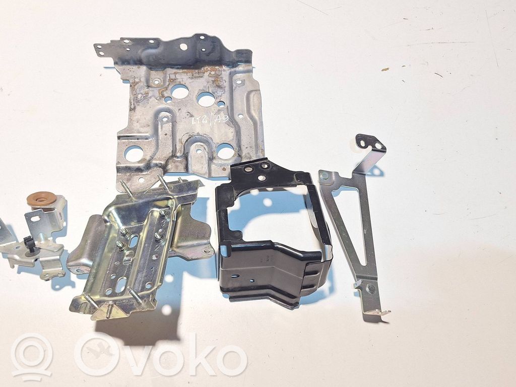 Nissan Qashqai кронштейн Трубка (трубки)/ шланг (шланги) интеркулера 