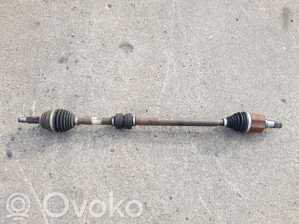 KIA Ceed Etuvetoakseli 