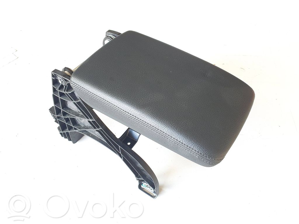 Audi A4 S4 B9 Reposabrazos 