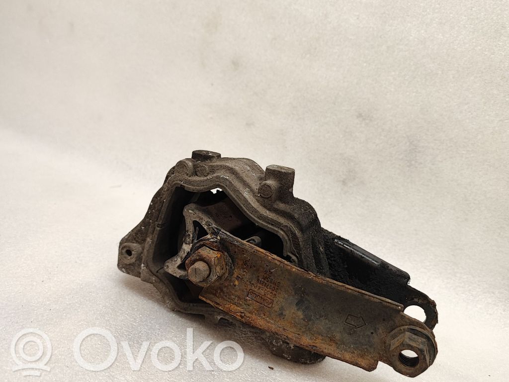 Volvo V60 Engine mount bracket 