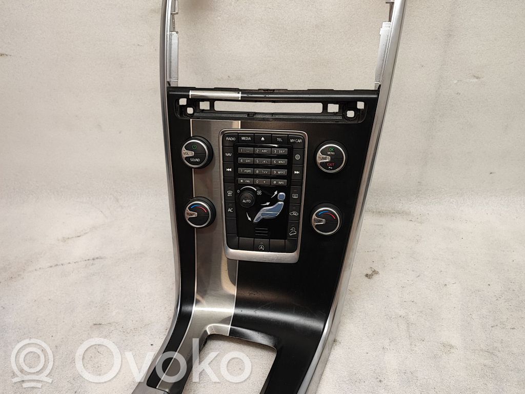 Volvo XC60 Climate control/heater control trim 