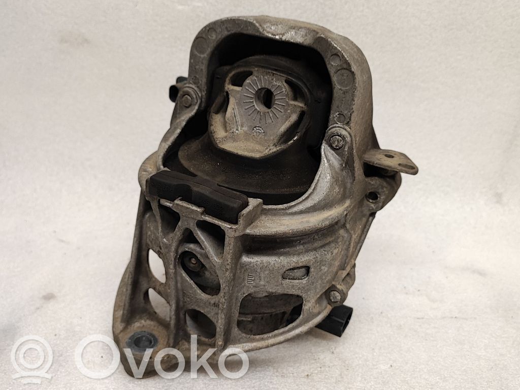 Audi SQ7 Engine mount bracket 