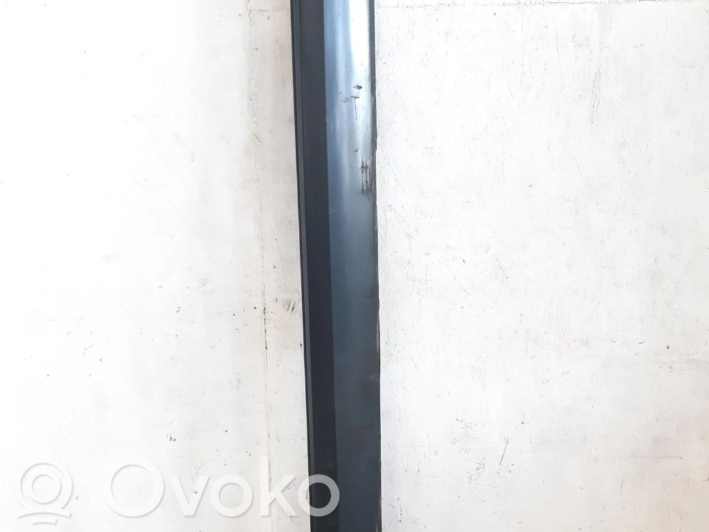 Volvo S90, V90 Listón 