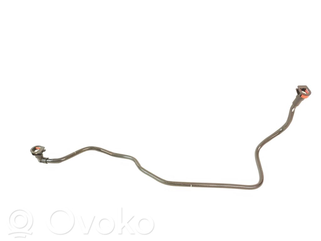 Volvo XC90 Fuel line pipe 