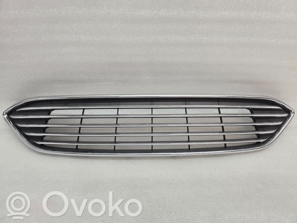 Ford Focus Grotelės priekinės 