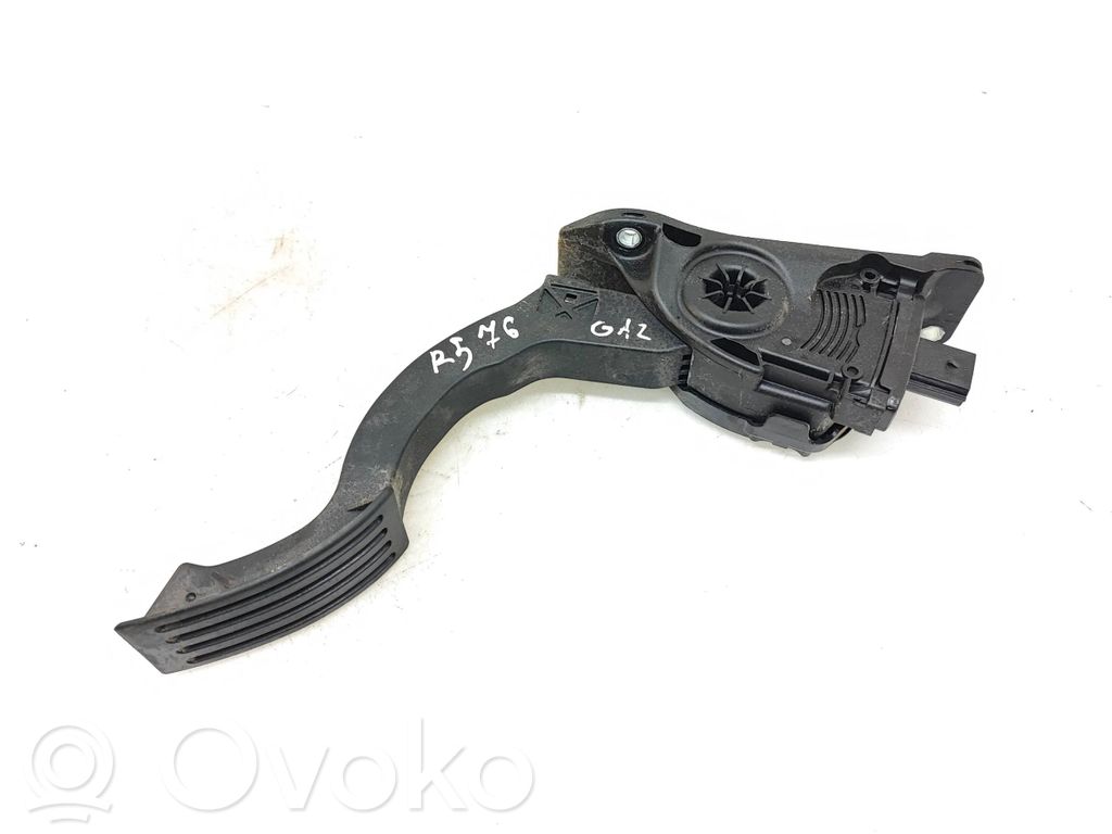 Volvo V40 Accelerator throttle pedal 
