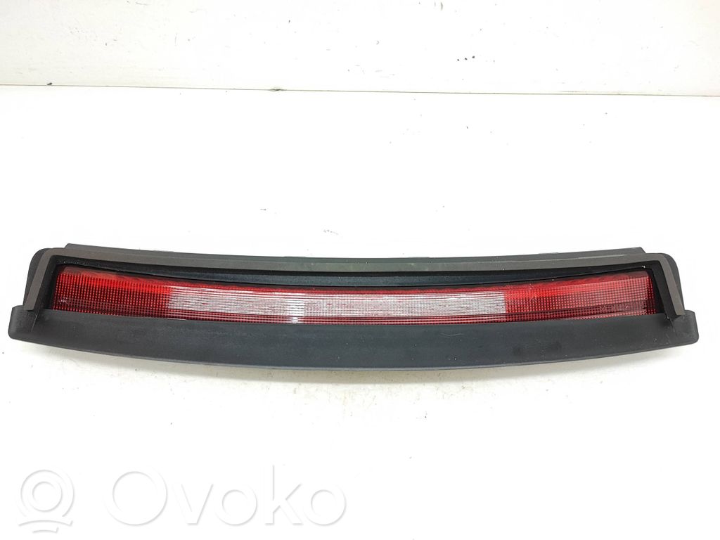 Tesla Model 3 Third/center stoplight 