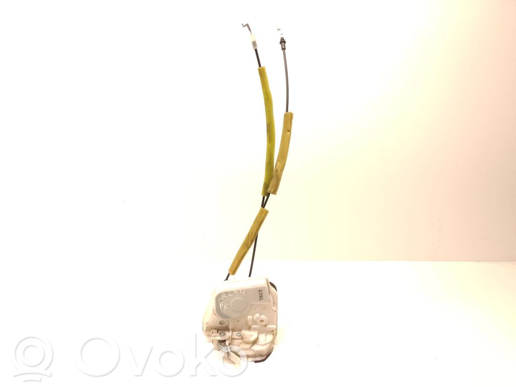 Priekšpusē slēdzene   D0690,4J20