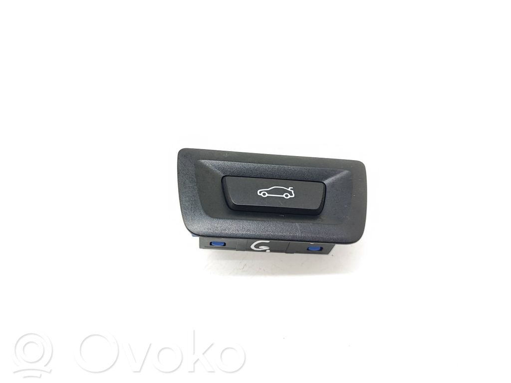BMW 5 G30 G31 G38 Tailgate/boot open switch button 