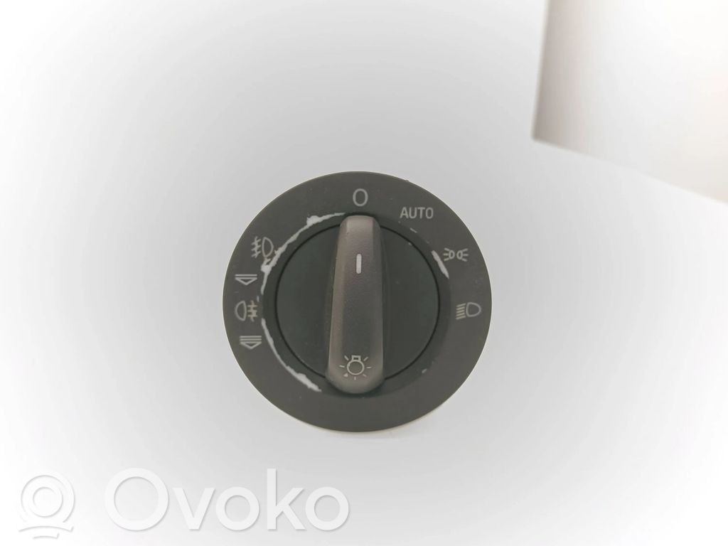 Audi Q7 4L Light switch 