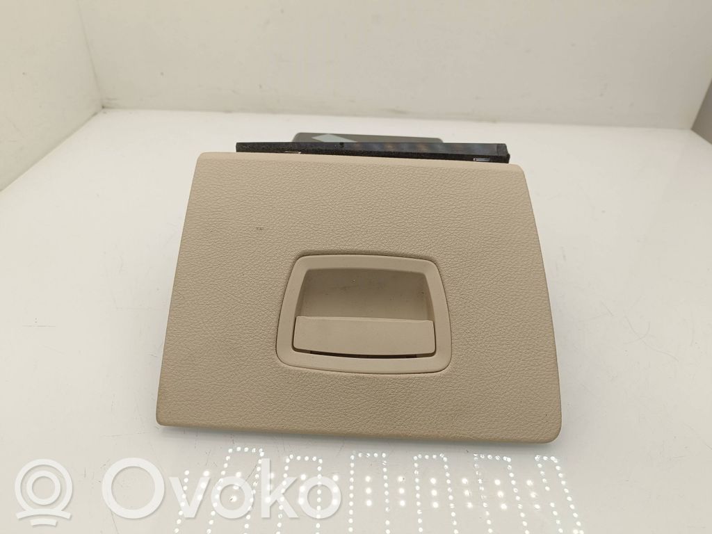 BMW 7 F01 F02 F03 F04 Stalčiukas 