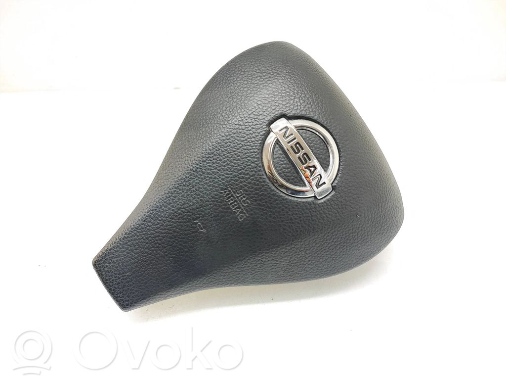 Nissan Qashqai Steering wheel airbag 