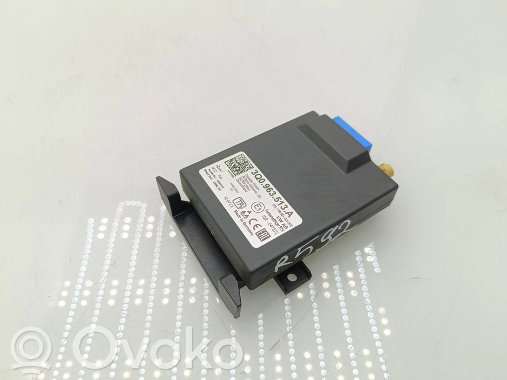 Volkswagen Touareg III Auxiliary heating control unit/module 