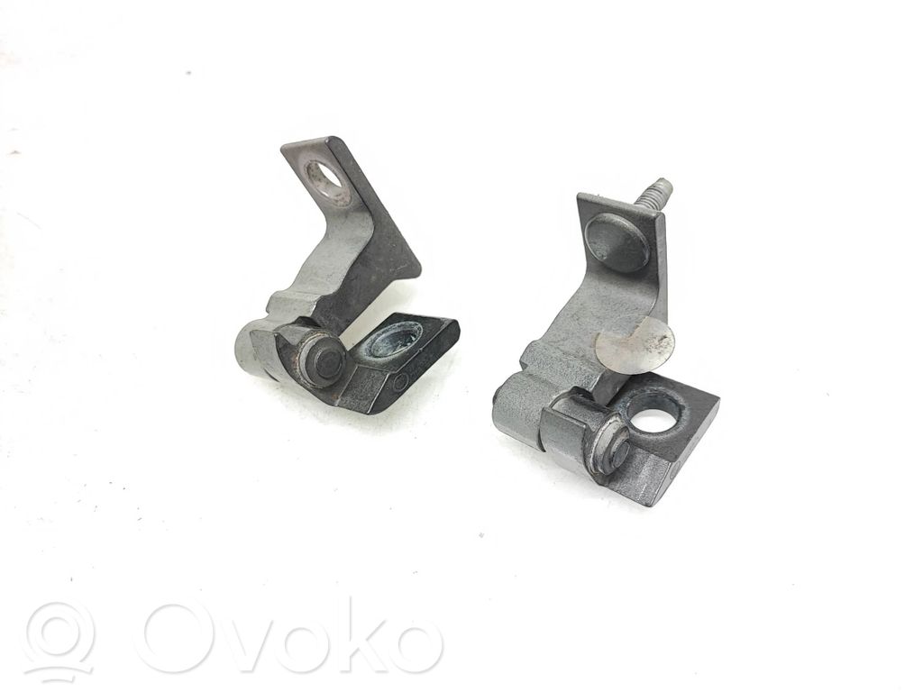 Volkswagen Touareg III Front door hinge set 