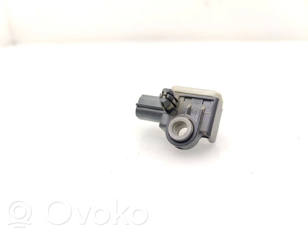 Ford Kuga I Airbag deployment crash/impact sensor 