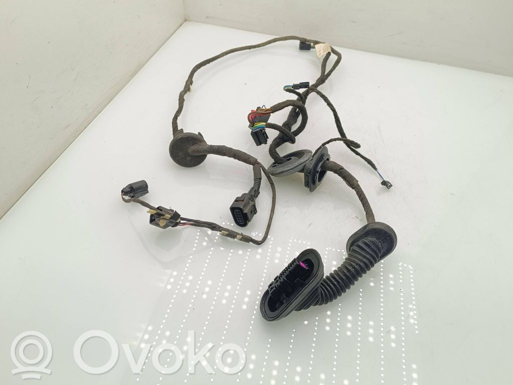 Wiązka przewodów drzwi tylnych   4L0971687L,4L0971697L,1EC44L0687L0B