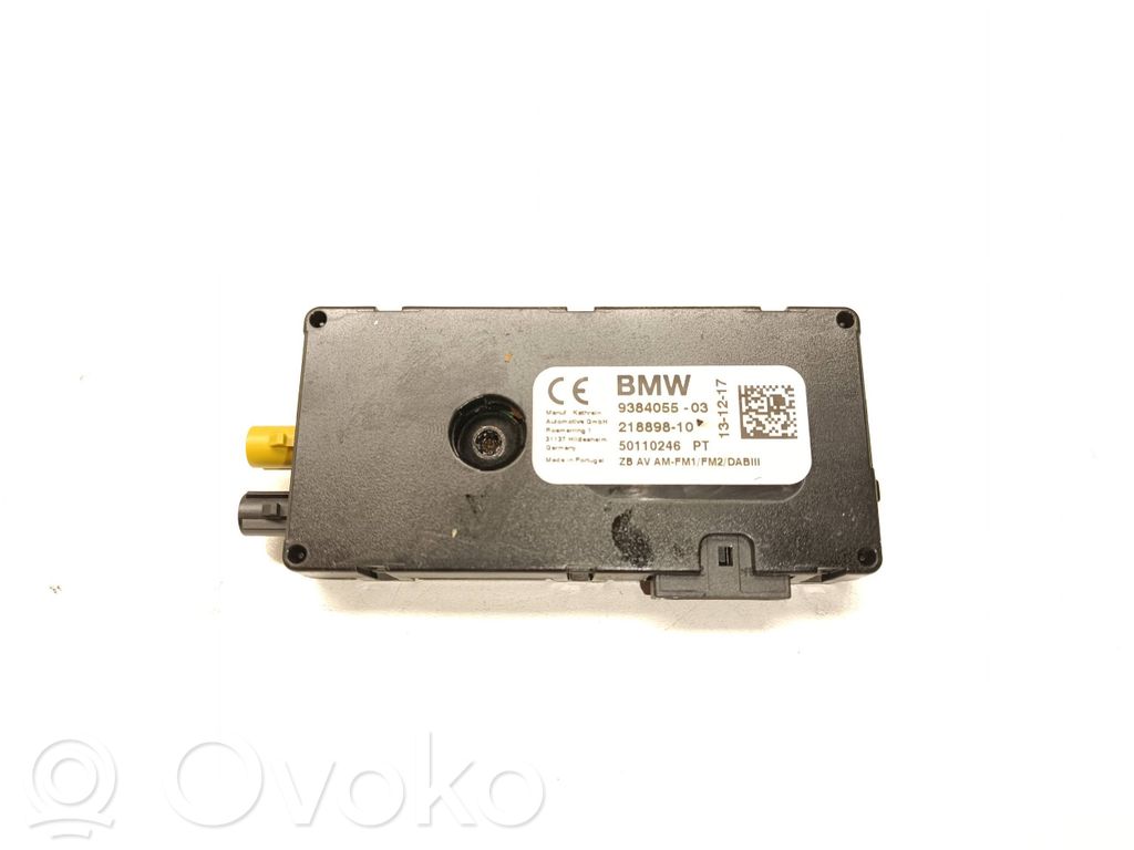 BMW 5 G30 G31 G38 Antenos stiprintuvas 