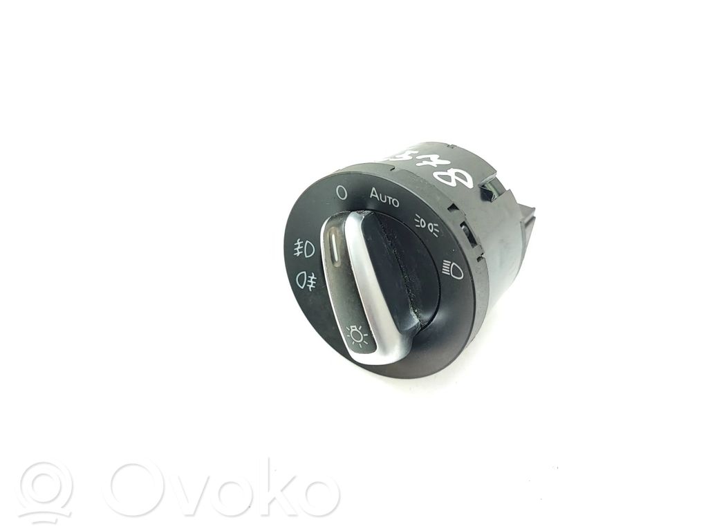Volkswagen PASSAT B7 Light switch 