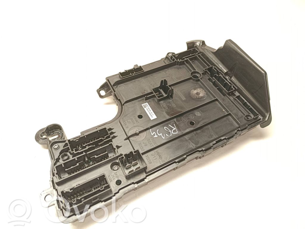 Tesla Model 3 Kėbulo modulis 