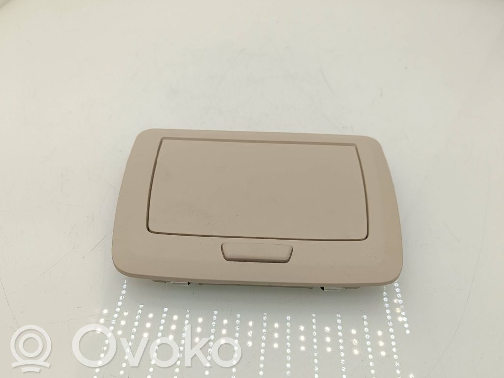Lampka podsufitki tylna   9170572,0716800510