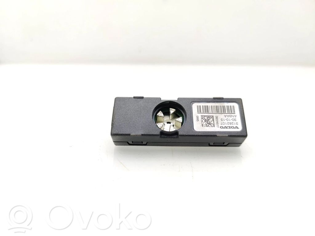 Volvo V60 Antenos stiprintuvas 