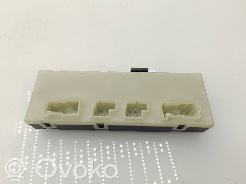 BMW 5 G30 G31 G38 Tailgate/trunk control unit/module 