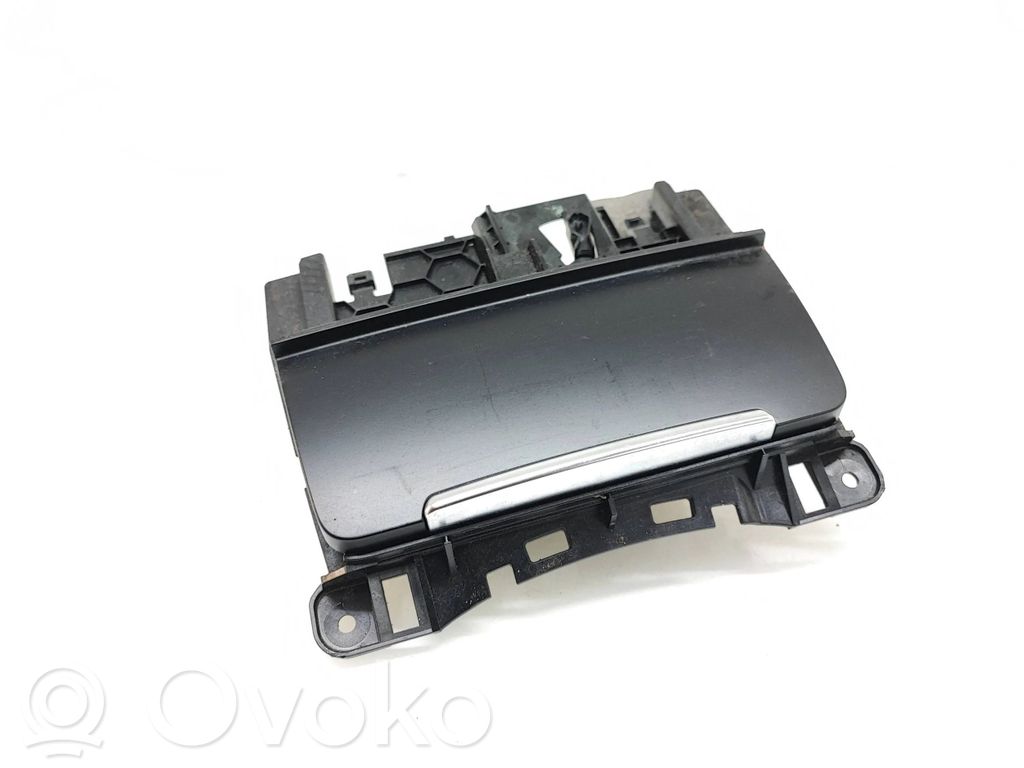 Audi Q5 SQ5 8R Ashtray (front) 