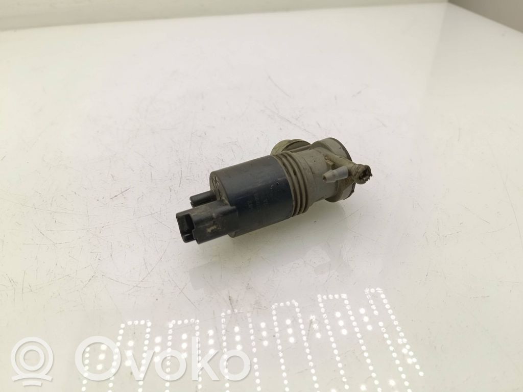 Renault Trafic III (X82) Windscreen/windshield washer pump 