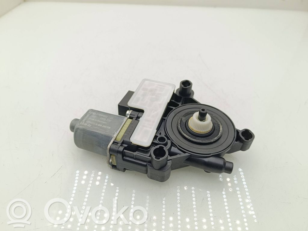 Silniczek podnoszenia szyby drzwi tylnych   5Q0959811A,S0005,KU0KU003,1600026823